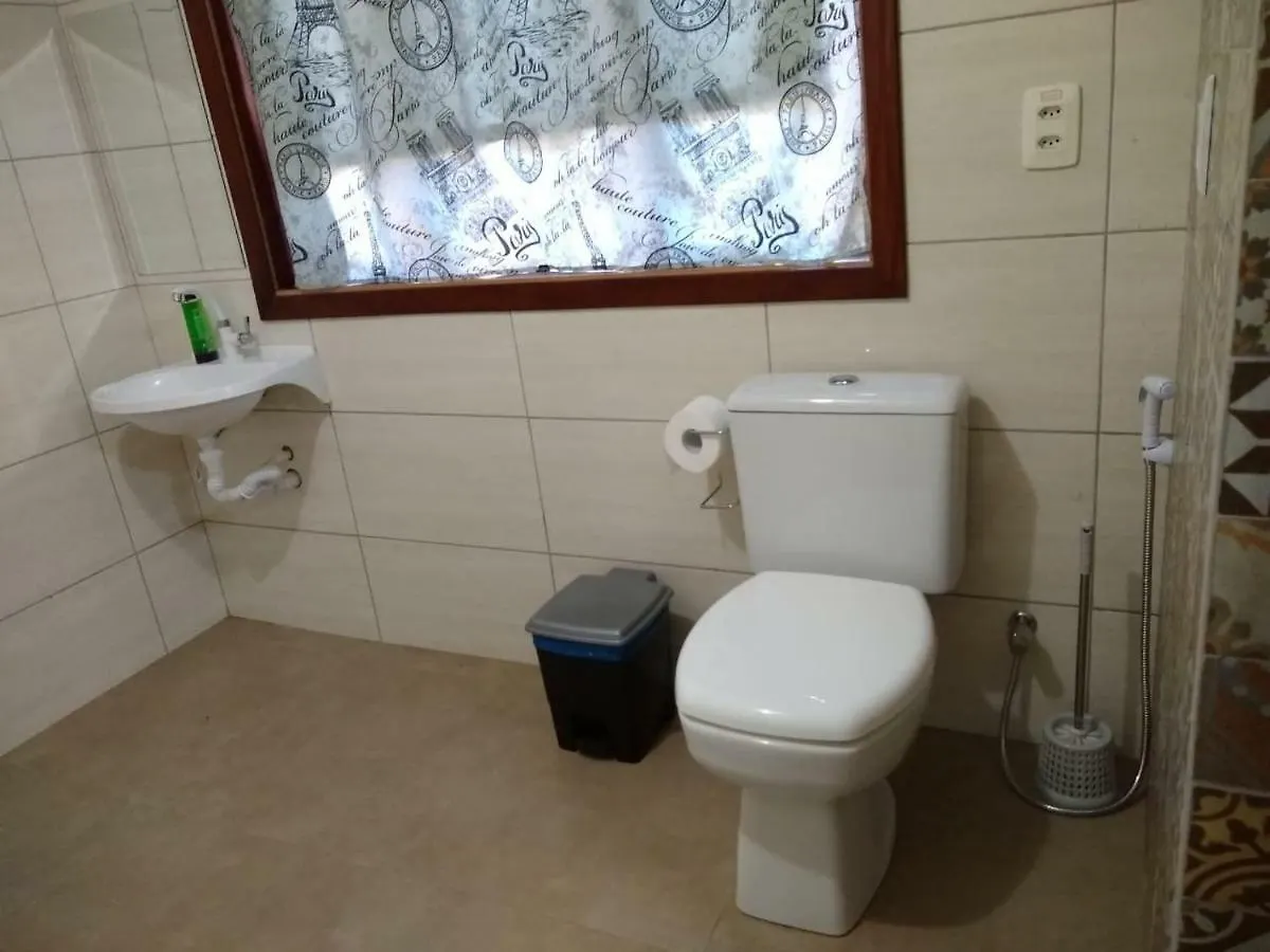 Hostel Dina & Suites ポメロデ