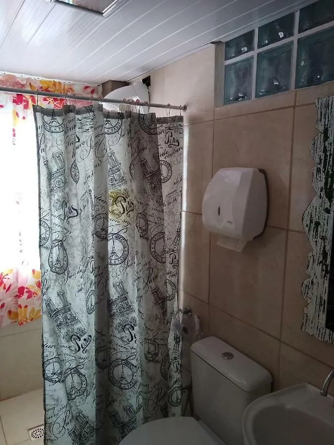 Hostel Dina & Suites ポメロデ ブラジル