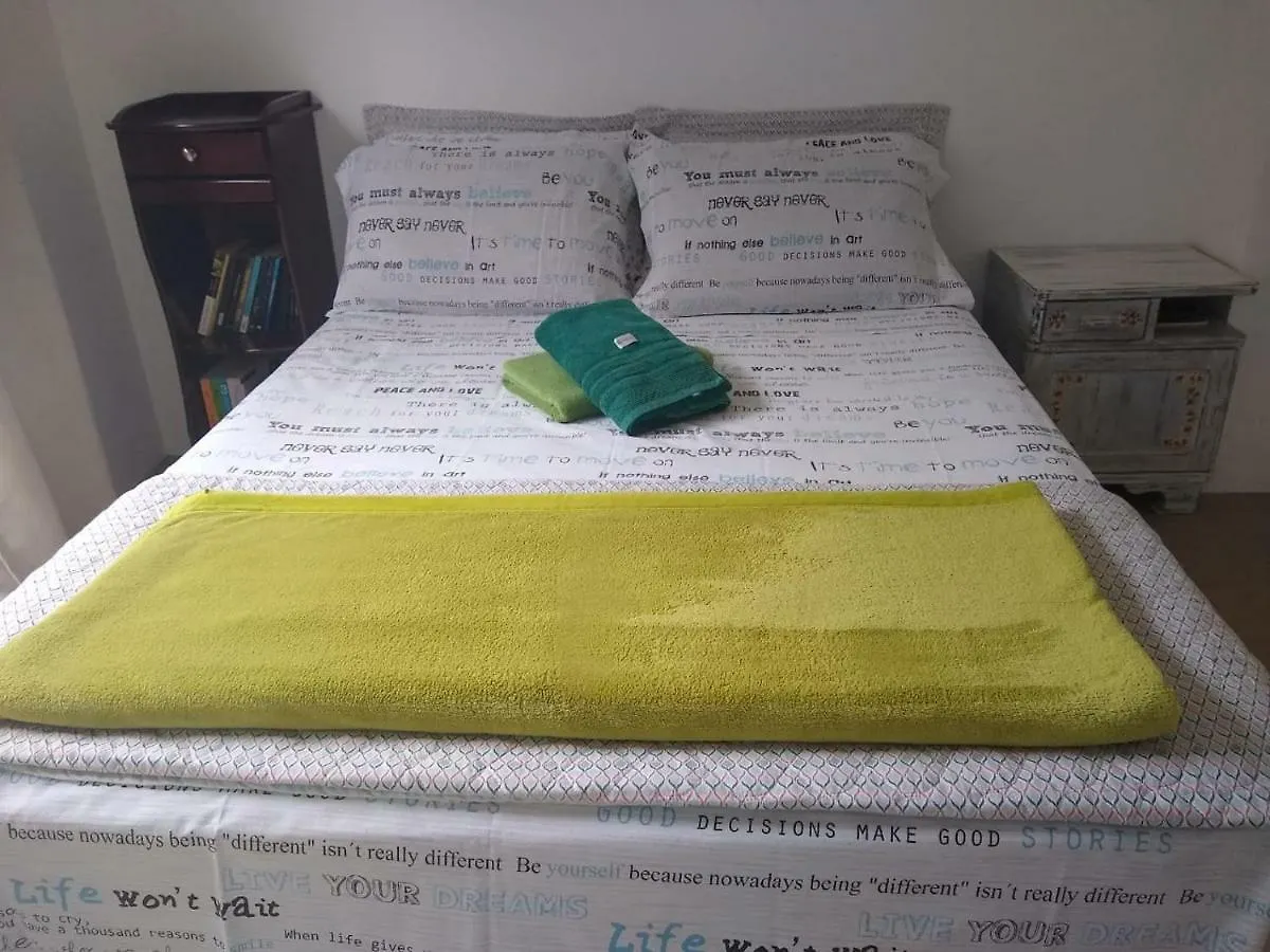 Hostel Dina & Suites ポメロデ